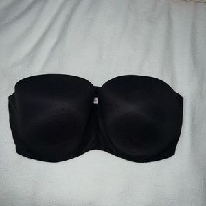 Victoria’s Secret strapless bra